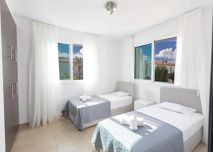 Katerina Luxury Villas